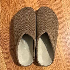 Rothy's Tan Clog Size 9 New